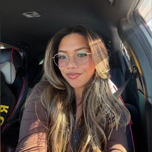 Meet your Posher, Chayane